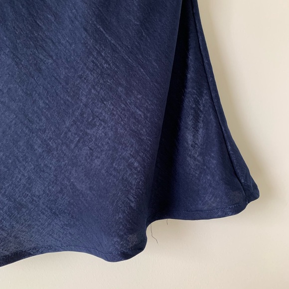 Navy skirt - Picture 2 of 4